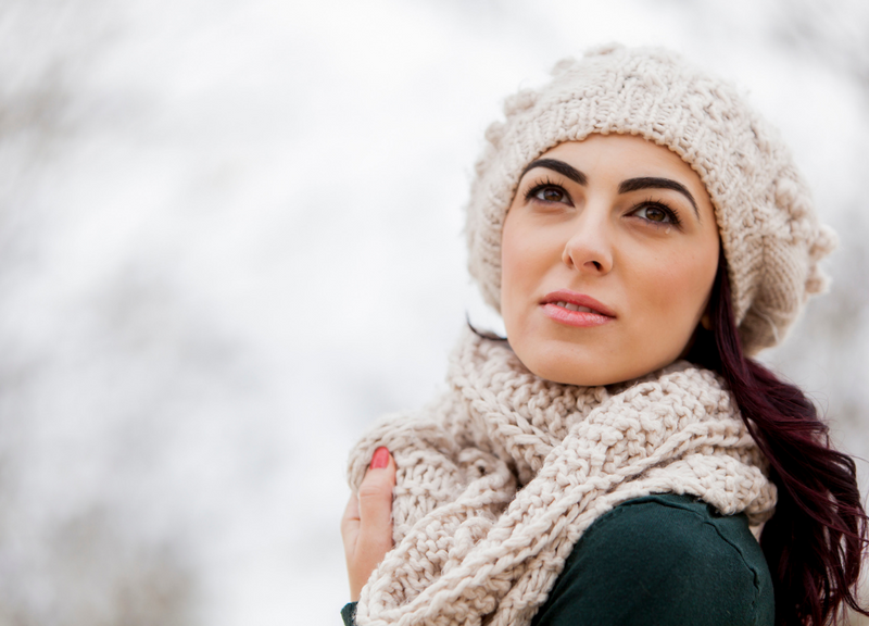 How to Manage Rosacea & Sensitive Skin During the Winter